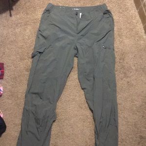 Green cargo pants Columbia